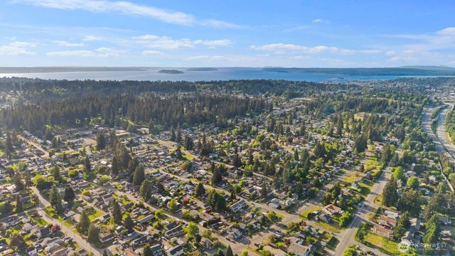 6106 Commercial Avenue, Everett, WA 98203