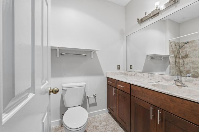 700 S 1st ST 202, Austin, TX 78704