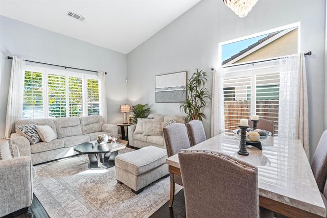 9804 Orino Ct, Elk Grove, CA 95757