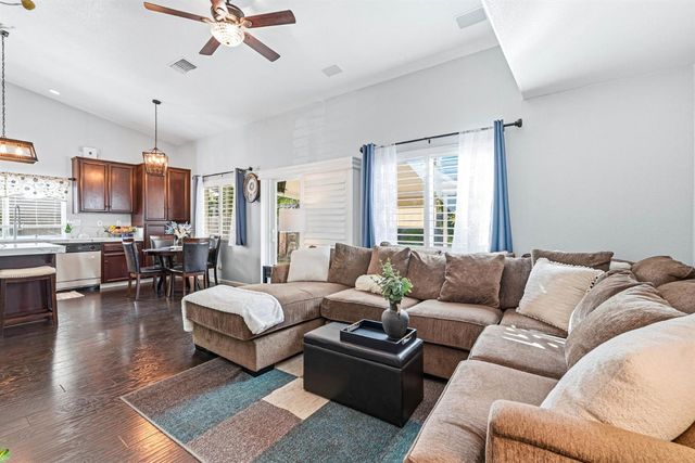 9804 Orino Ct, Elk Grove, CA 95757