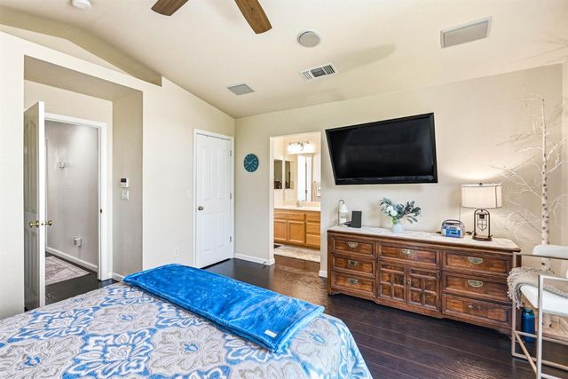 9804 Orino Ct, Elk Grove, CA 95757