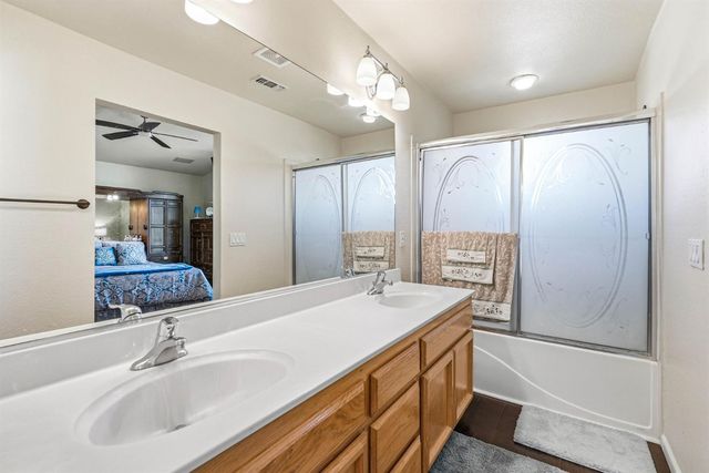 9804 Orino Ct, Elk Grove, CA 95757