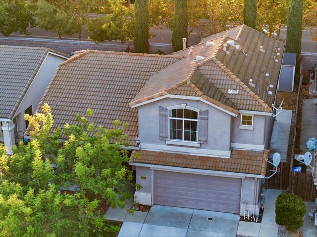 9804 Orino Ct, Elk Grove, CA 95757