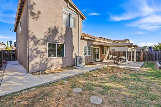 9804 Orino Ct, Elk Grove, CA 95757