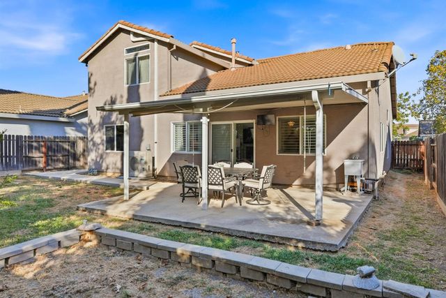 9804 Orino Ct, Elk Grove, CA 95757
