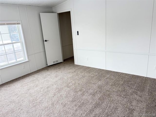 20 S Hill Drive, Linden, MI 48451