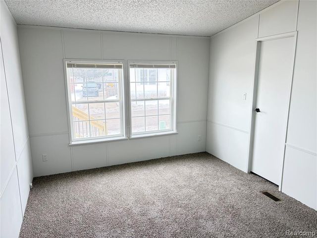 20 S Hill Drive, Linden, MI 48451