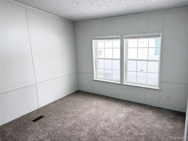 20 S Hill Drive, Linden, MI 48451