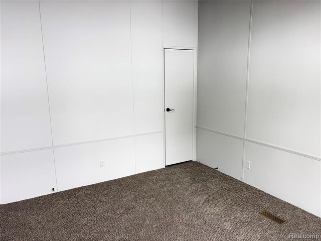 20 S Hill Drive, Linden, MI 48451