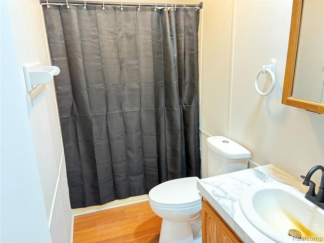 20 S Hill Drive, Linden, MI 48451