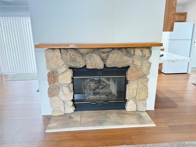 20 S Hill Drive, Linden, MI 48451