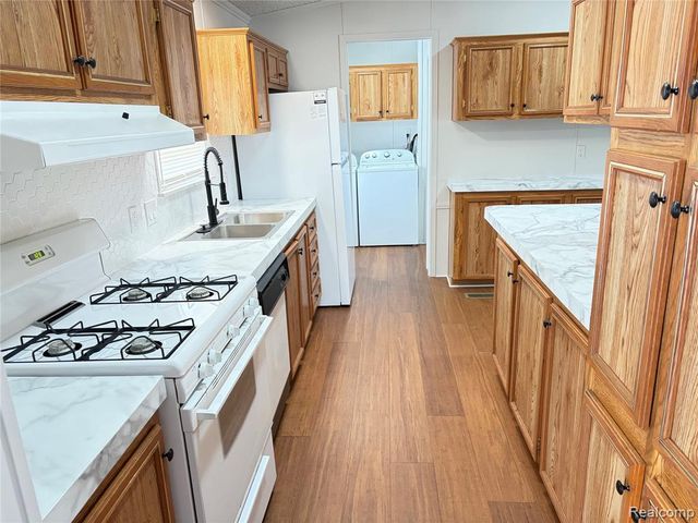 20 S Hill Drive, Linden, MI 48451