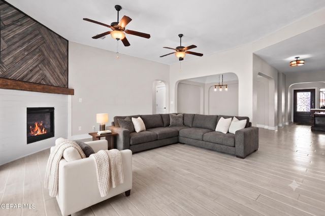 14420 NAVAJO POINT Drive, El Paso, TX 79938