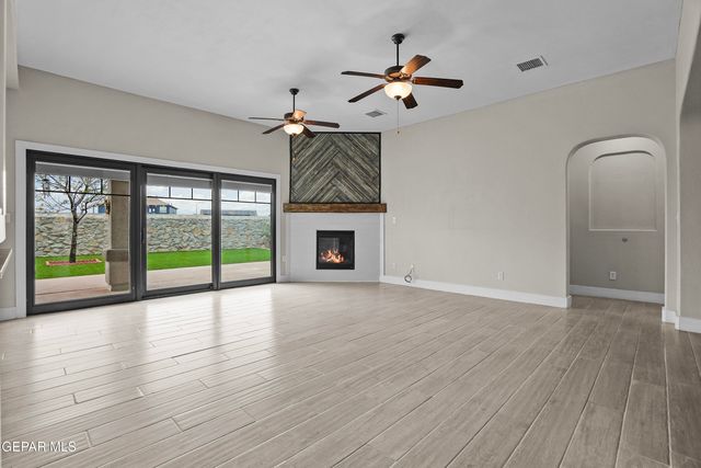 14420 NAVAJO POINT Drive, El Paso, TX 79938