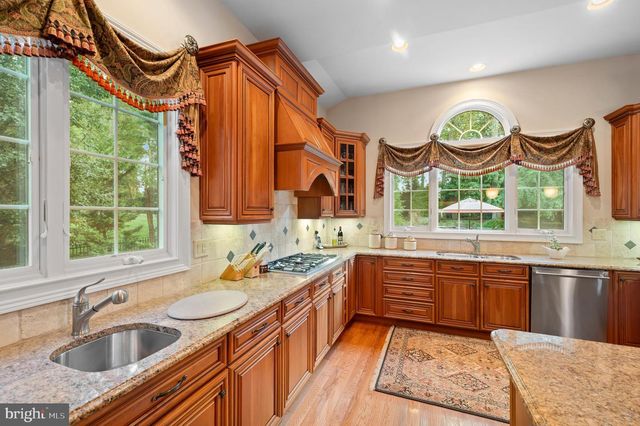 17 POPLAR RD, Chadds Ford, PA 19317