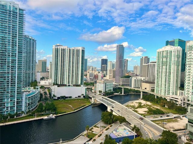 88 SW 7th St 2012, Miami, FL 33130