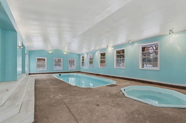 8232 Gull Manor, Richland Twp, MI 49083