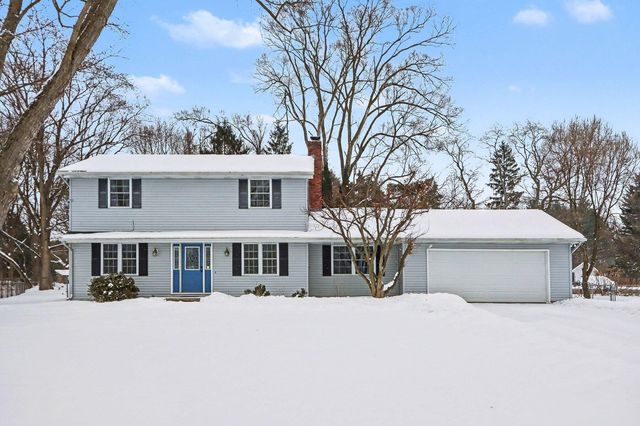 8232 Gull Manor, Richland Twp, MI 49083