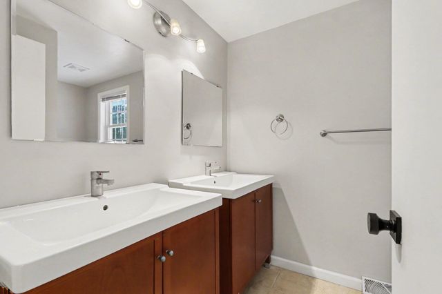 8232 Gull Manor, Richland Twp, MI 49083