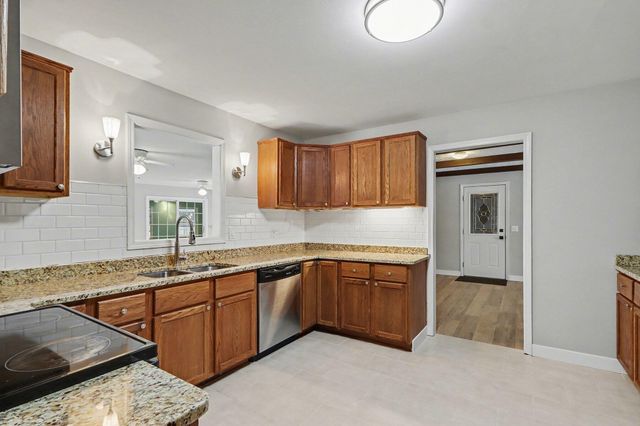 8232 Gull Manor, Richland Twp, MI 49083