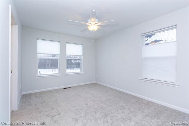 4825 Parkside Lane, Troy, MI 48085