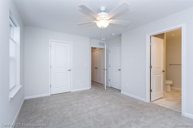 4825 Parkside Lane, Troy, MI 48085