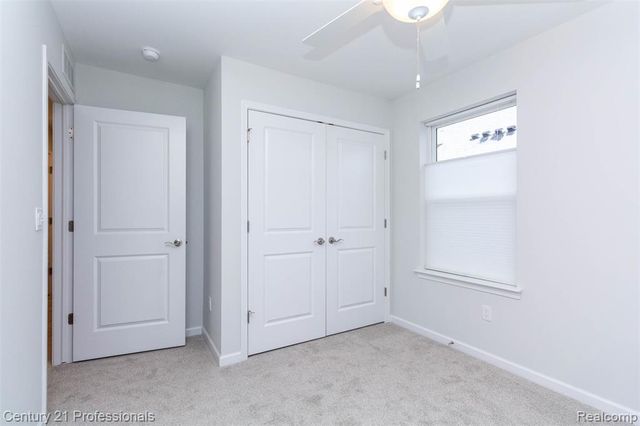 4825 Parkside Lane, Troy, MI 48085