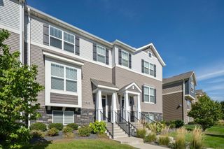 8085 Central Park Way N, Maple Grove, MN 55369