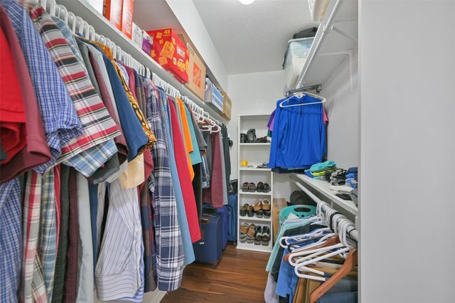 4627 Wild Indigo Street 603, Houston, TX 77027