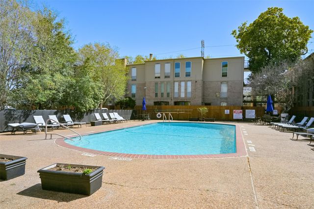 4627 Wild Indigo Street 603, Houston, TX 77027