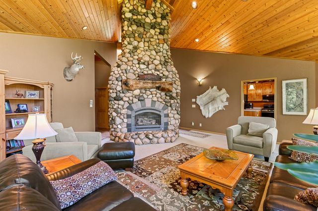 7135 Camp 3 Road NE, Columbus, MN 55025