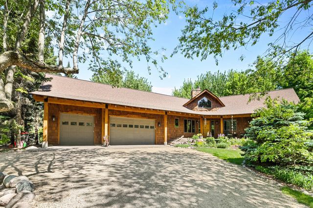 7135 Camp 3 Road NE, Columbus, MN 55025
