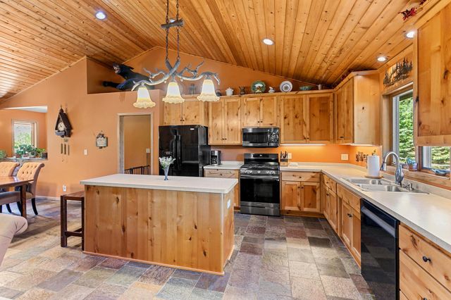 7135 Camp 3 Road NE, Columbus, MN 55025