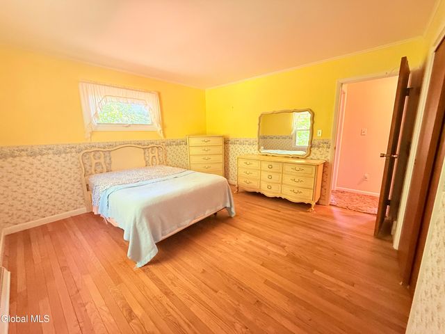 8 Sherwood Drive, Queensbury, NY 12804