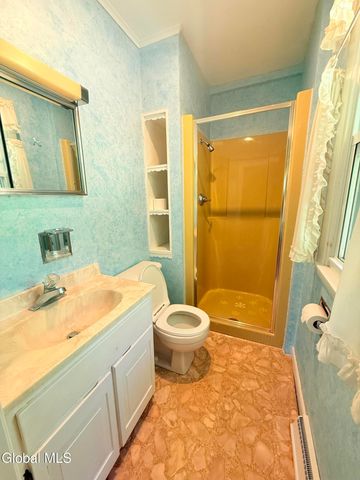 8 Sherwood Drive, Queensbury, NY 12804