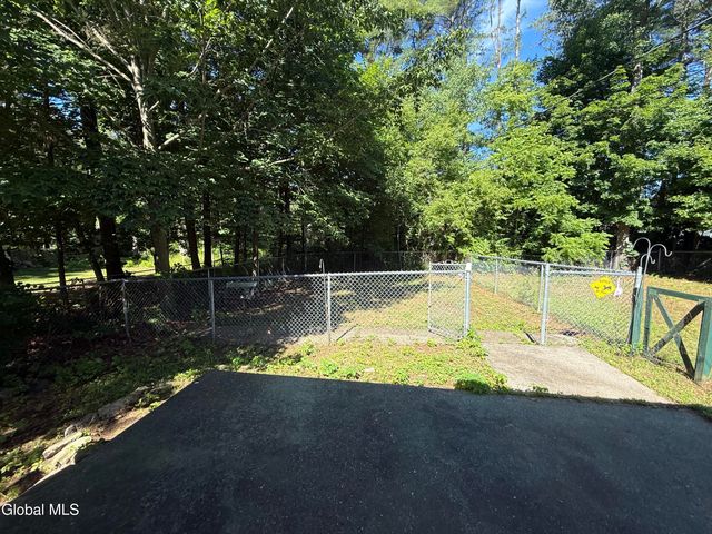 8 Sherwood Drive, Queensbury, NY 12804
