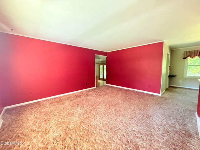 8 Sherwood Drive, Queensbury, NY 12804