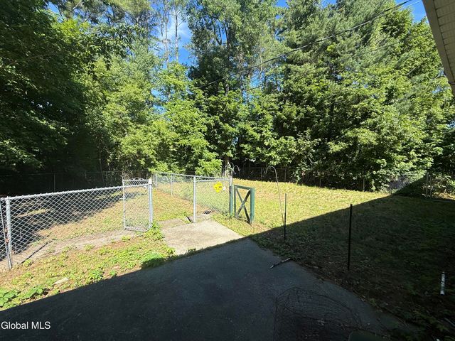 8 Sherwood Drive, Queensbury, NY 12804