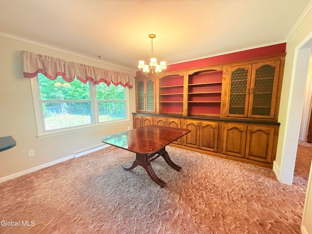 8 Sherwood Drive, Queensbury, NY 12804