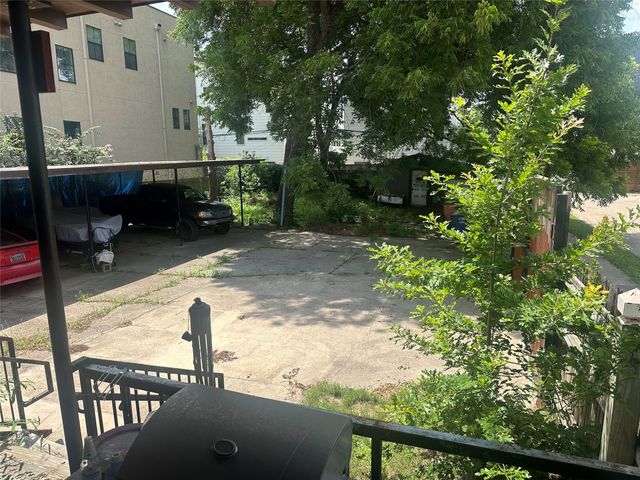 5802 Hudson, Dallas, TX 75206