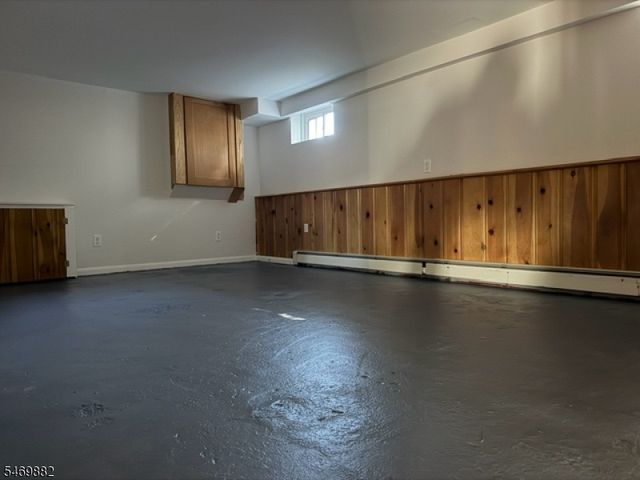 92 Chamberlain Pl, Midland Park Boro, NJ 07432