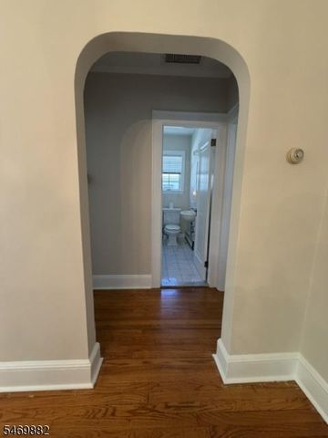 92 Chamberlain Pl, Midland Park Boro, NJ 07432