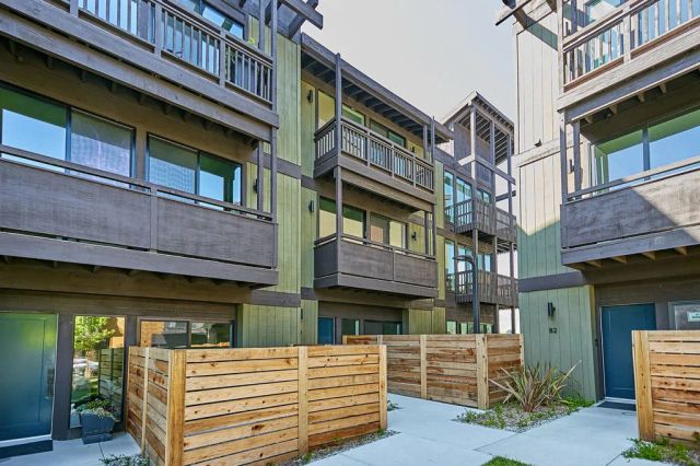 4201 Pennsylvania Avenue C2, Glendale, CA 91214