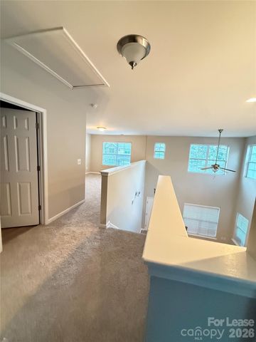 5656 Tipperlinn Way, Charlotte, NC 28278