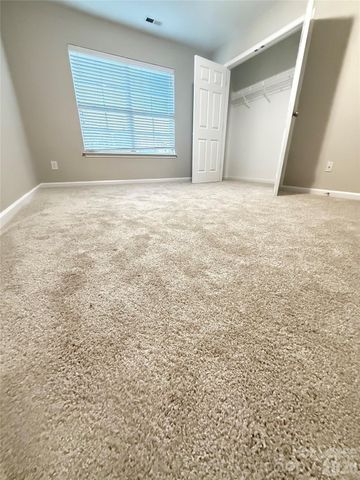 5656 Tipperlinn Way, Charlotte, NC 28278