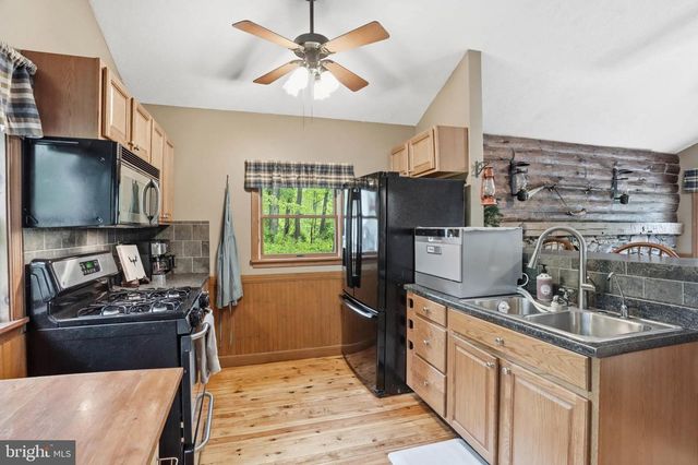 4713 CHIPPEWA DR, White Hall, MD 21161