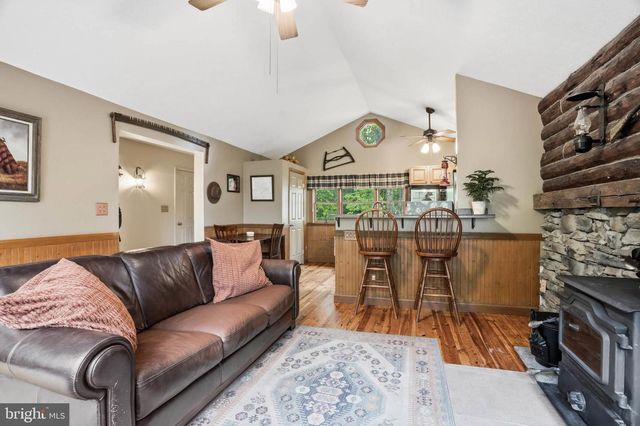 4713 CHIPPEWA DR, White Hall, MD 21161