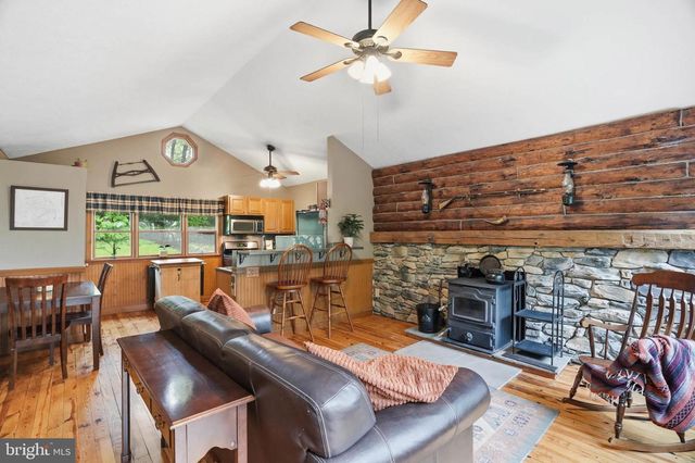 4713 CHIPPEWA DR, White Hall, MD 21161