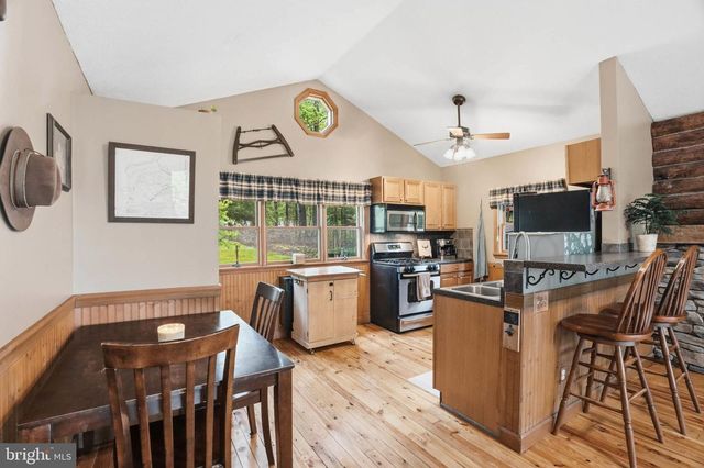 4713 CHIPPEWA DR, White Hall, MD 21161