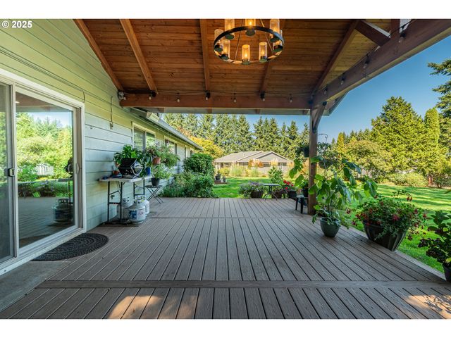 25152 Sw LADD HILL Rd, Sherwood, OR 97140